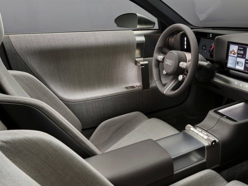 Kyiv Auto Trade | Audi проти гігантських екранів: новий курс дизайну.